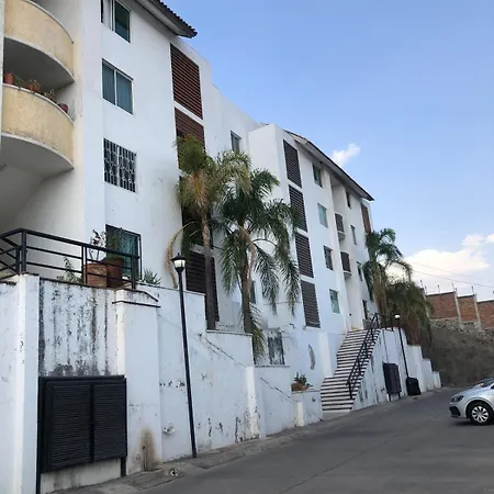 El Tapatio Departamento Apartment